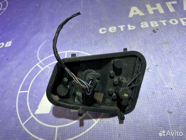 Плата фонаря левая Volkswagen Touareg 7L 2 2004