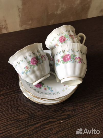 Чашечки и блюдца