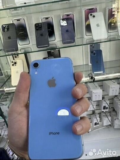 iPhone Xr, 64 ГБ