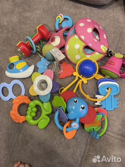 Погремушки для малышей