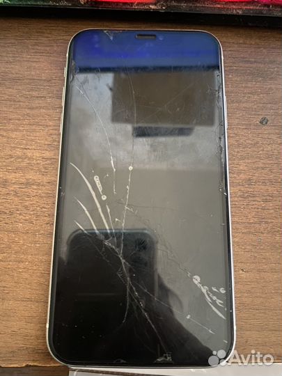 iPhone Xr, 64 ГБ