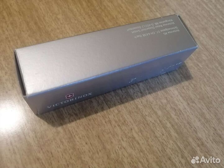 Нож Victorinox Outrider