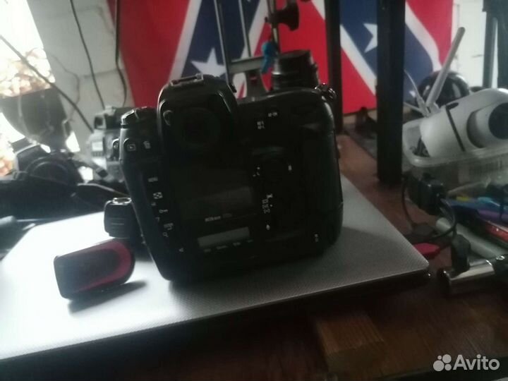 Nikon d2xs