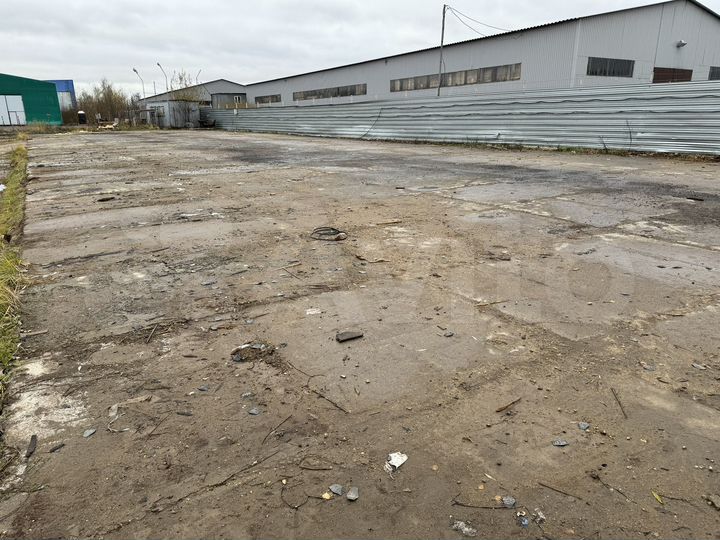 Сдается открытая площадка, 955 м²