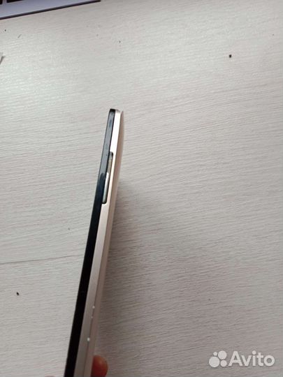 Мобильные телефоны