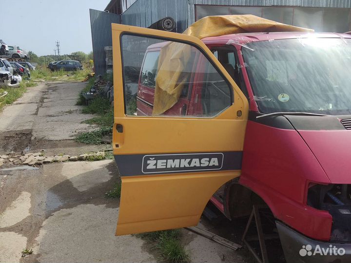 Дверь правая VW T4.Фольксваген Т4