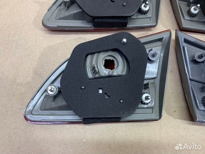 Фонарь задний Nissan Almera G15