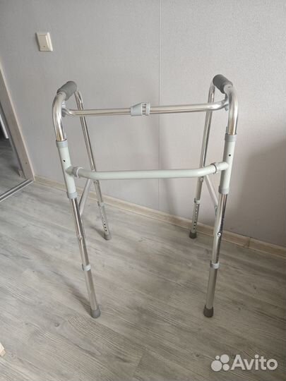 Ходунки для взрослых инвалидов бу