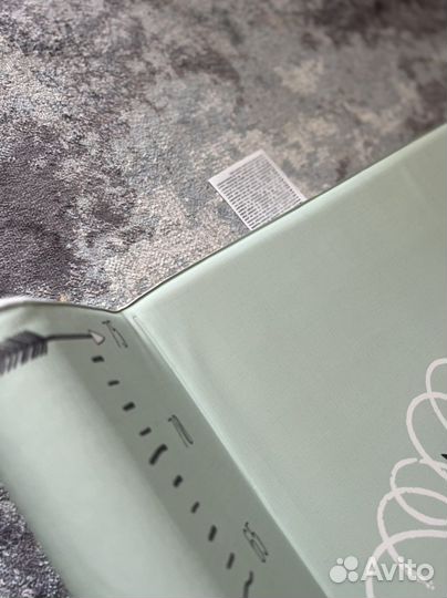 Пеленальная доска на кроватку