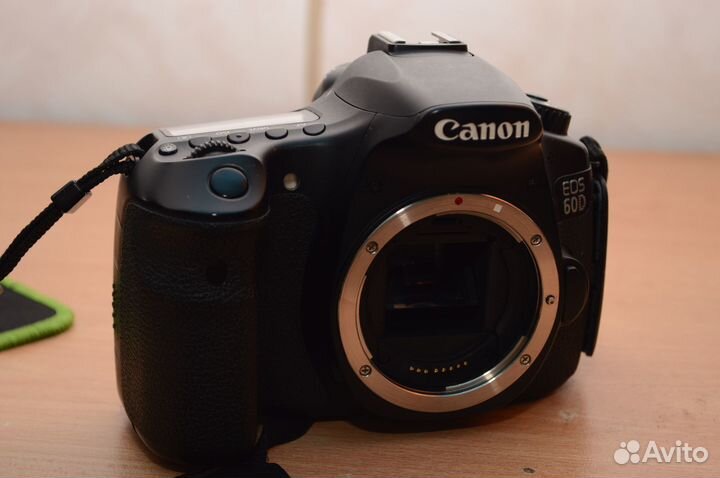 Canon eos 60d body