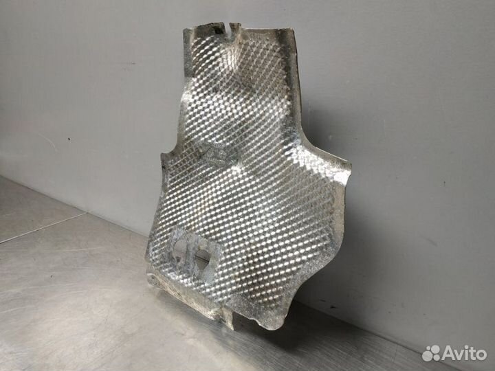 Тепловой экран Jeep Grand Cherokee WK2 рестайлинг