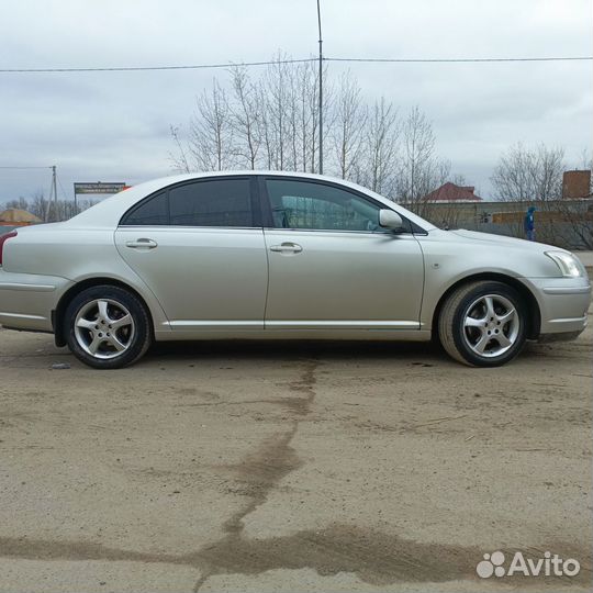 Toyota Avensis 1.8 МТ, 2005, 278 600 км