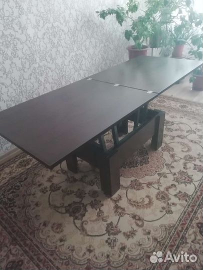 Кухонный стол