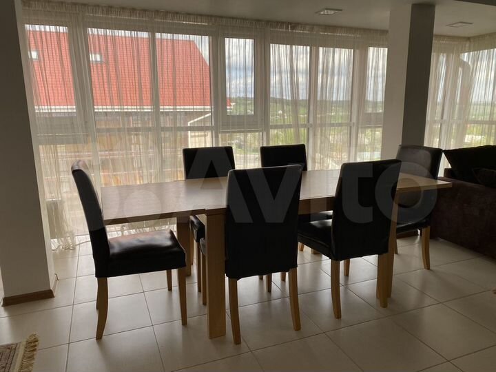 3-к. квартира, 151,5 м², 4/4 эт.