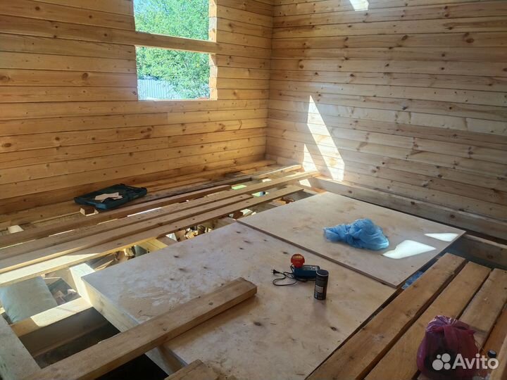 Покраска деревянного дома