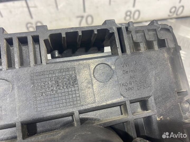 Б/У Площадка под АКБ #013