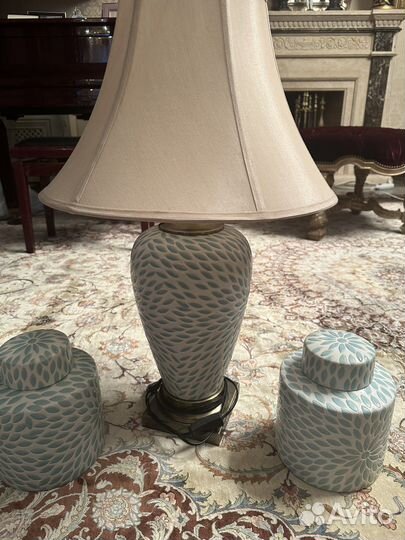 Набор лампа и вазы