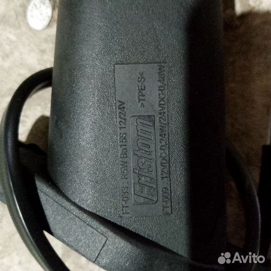 Фонарь габаритный красно-белый