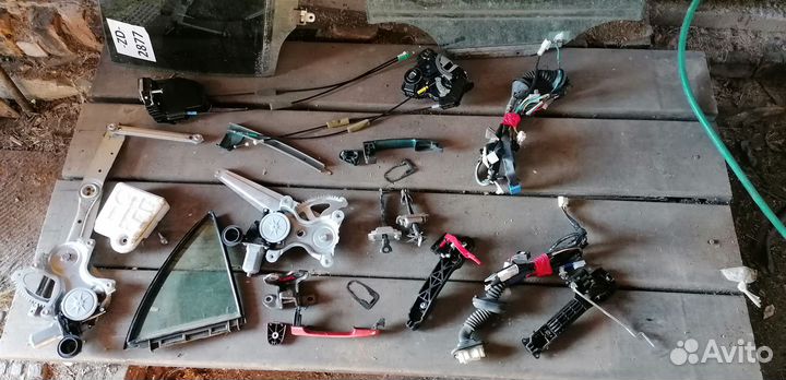 Toyota corolla 150 дверь задняя правая