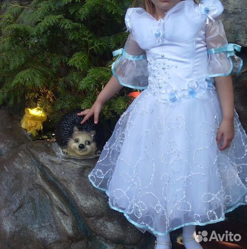 Нарядное платье