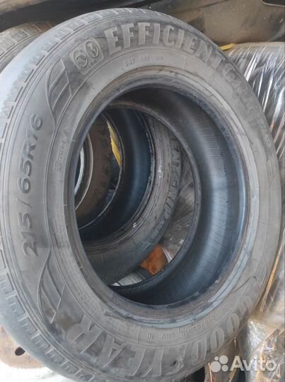 Goodyear Cargo Ultra Grip 215/65 R16