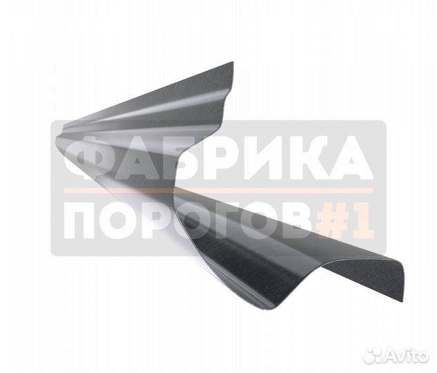 Порог Toyota Auris 1 левый