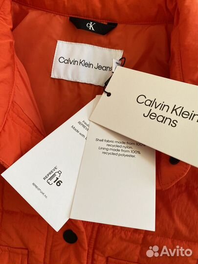 Куртка новая Calvin Klein размер м