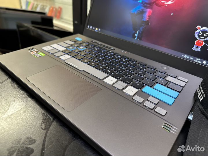 ROG Assu Zephyrus G14 Alan Walker Special Edition