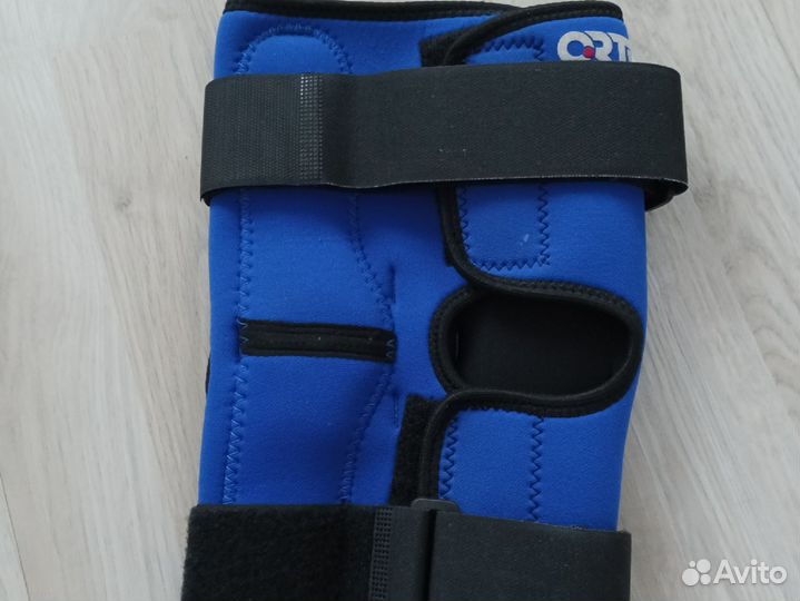 Ортез на коленный сустав