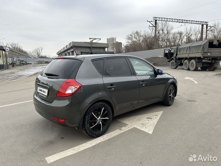 Kia Ceed 1.6 AT, 2011, 175 000 км