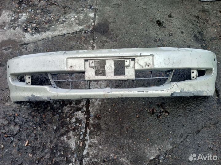 Бампер передний Toyota ipsum sxm 10