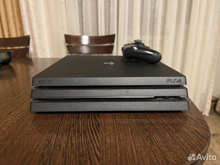 Sony PS4 pro 1tb