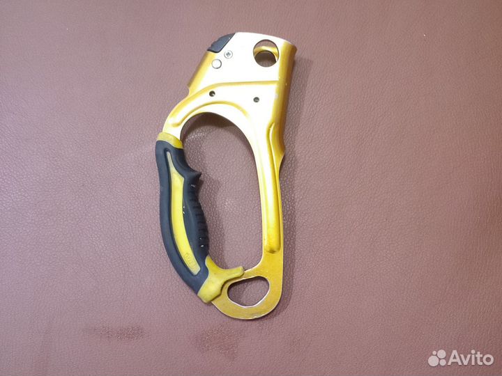 Petzl жумар правый зажим для верёвки бу