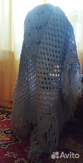 Новая Шаль вязаная крючком