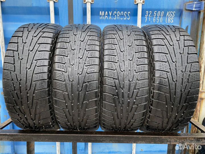 Nokian Tyres Hakkapeliitta R SUV 235/60 R17 106R