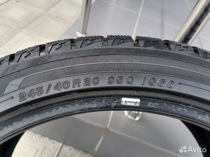 Yokohama Ice Guard IG60 245/40 R20