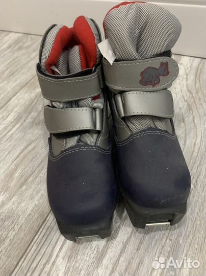 Лыжные ботинки