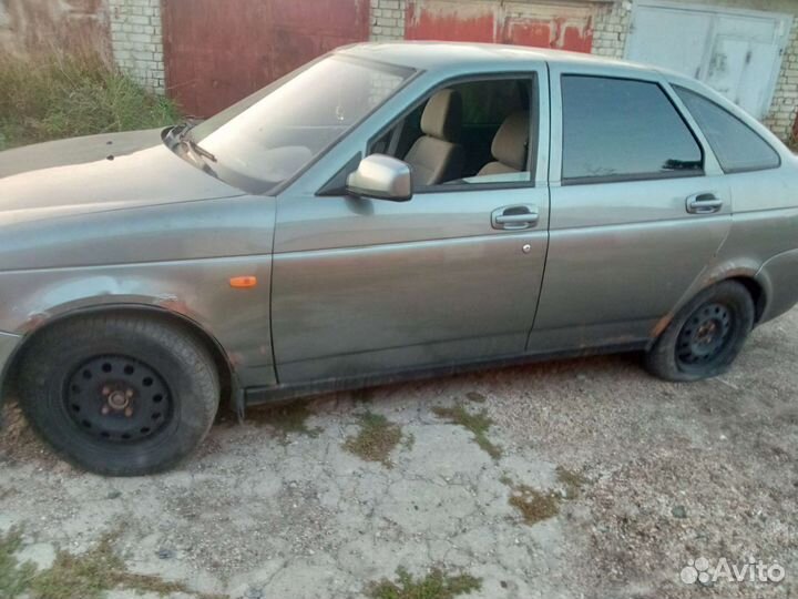 Приора хэтчбек 2008 год кварц