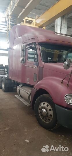 Freightliner Columbia, 2003