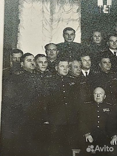 Фотография редкая молодой Хрущев с генералами