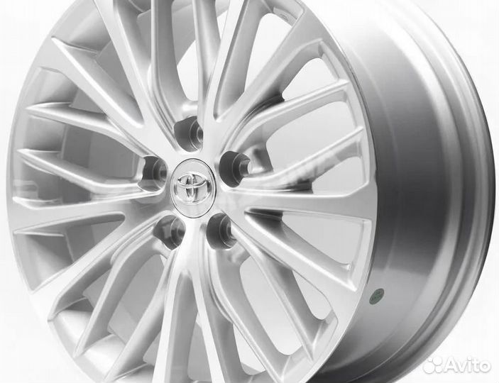 Литой диск в стиле Toyota R18 5x114.3. Примерка ко