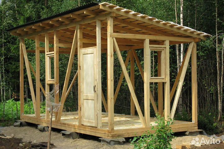 Строители на сборку хозблоков (бригада строителей)
