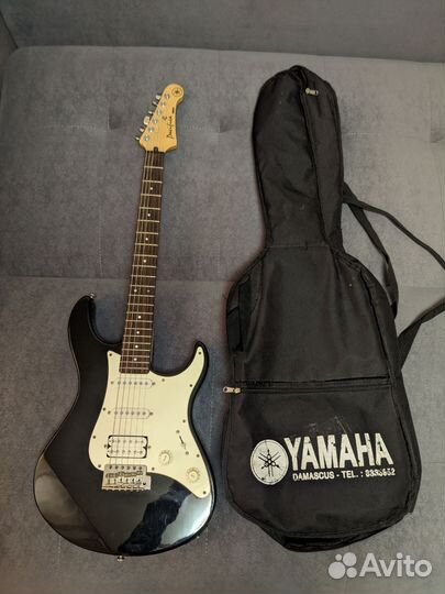 Электрогитара Yamaha Pacifica 112j