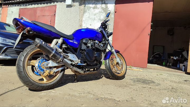 Honda CB 400 vtec