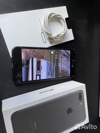Телефон iPhone 7 plus