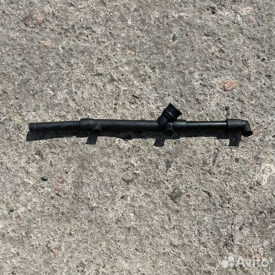 Патрубок вентиляции картера Мерседес Т1