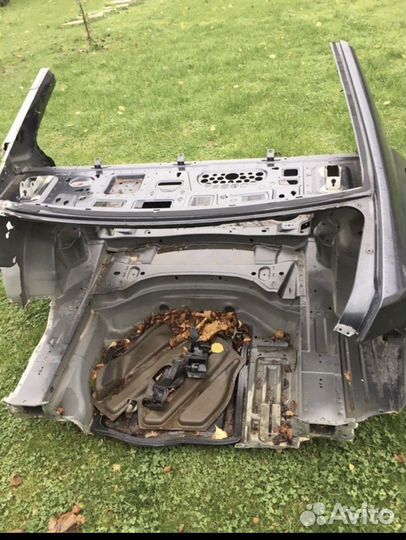 Крыло заднее правое mercedes c w204