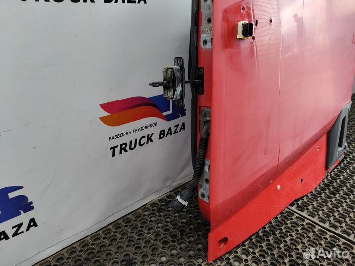 Дверь передняя левая Renault T