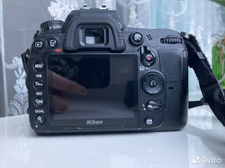 Зеркальный фотоаппарат Nikon d7000 body