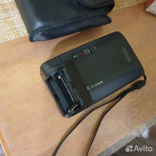 Пленочный фотоаппарат polaroid